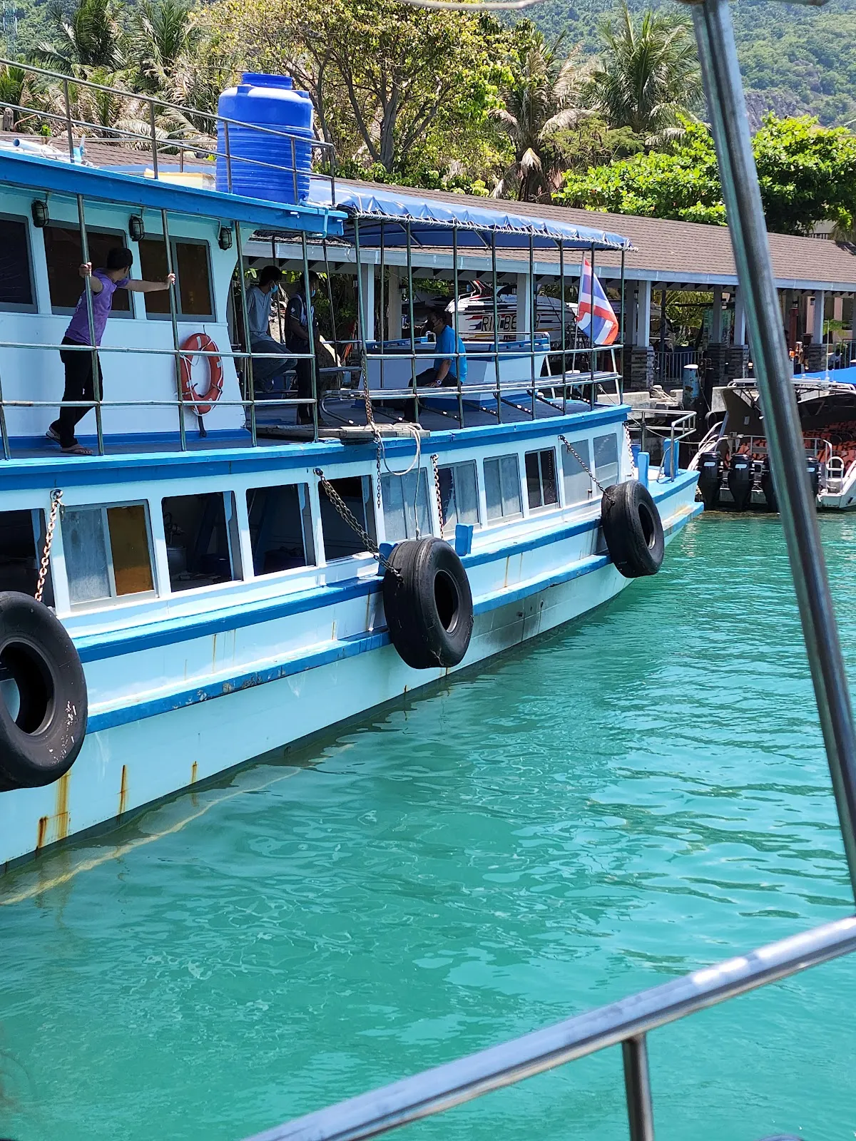 Haad Rin Pier - Image 3
