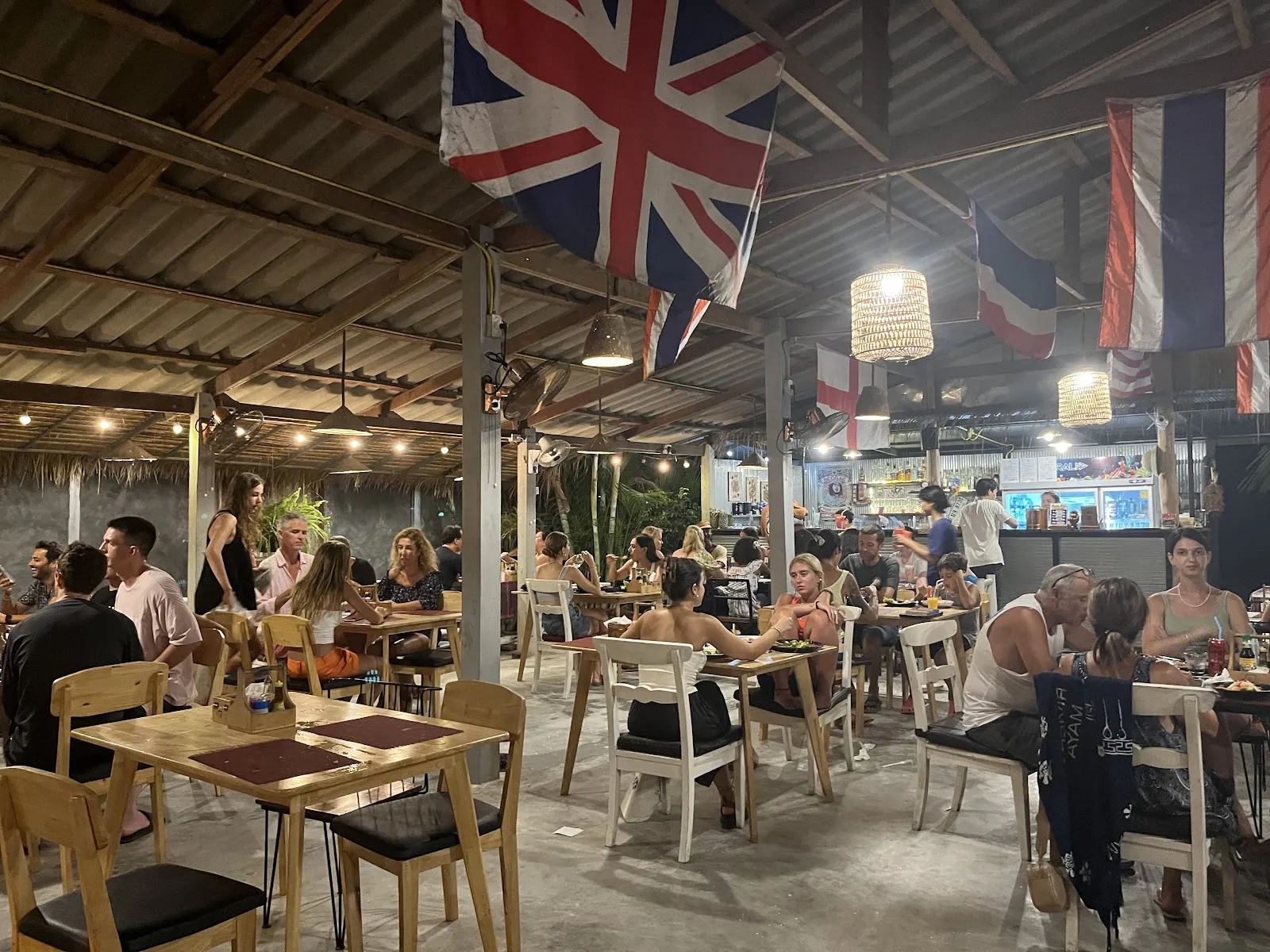 Pum Pui Restaurant - Image 9