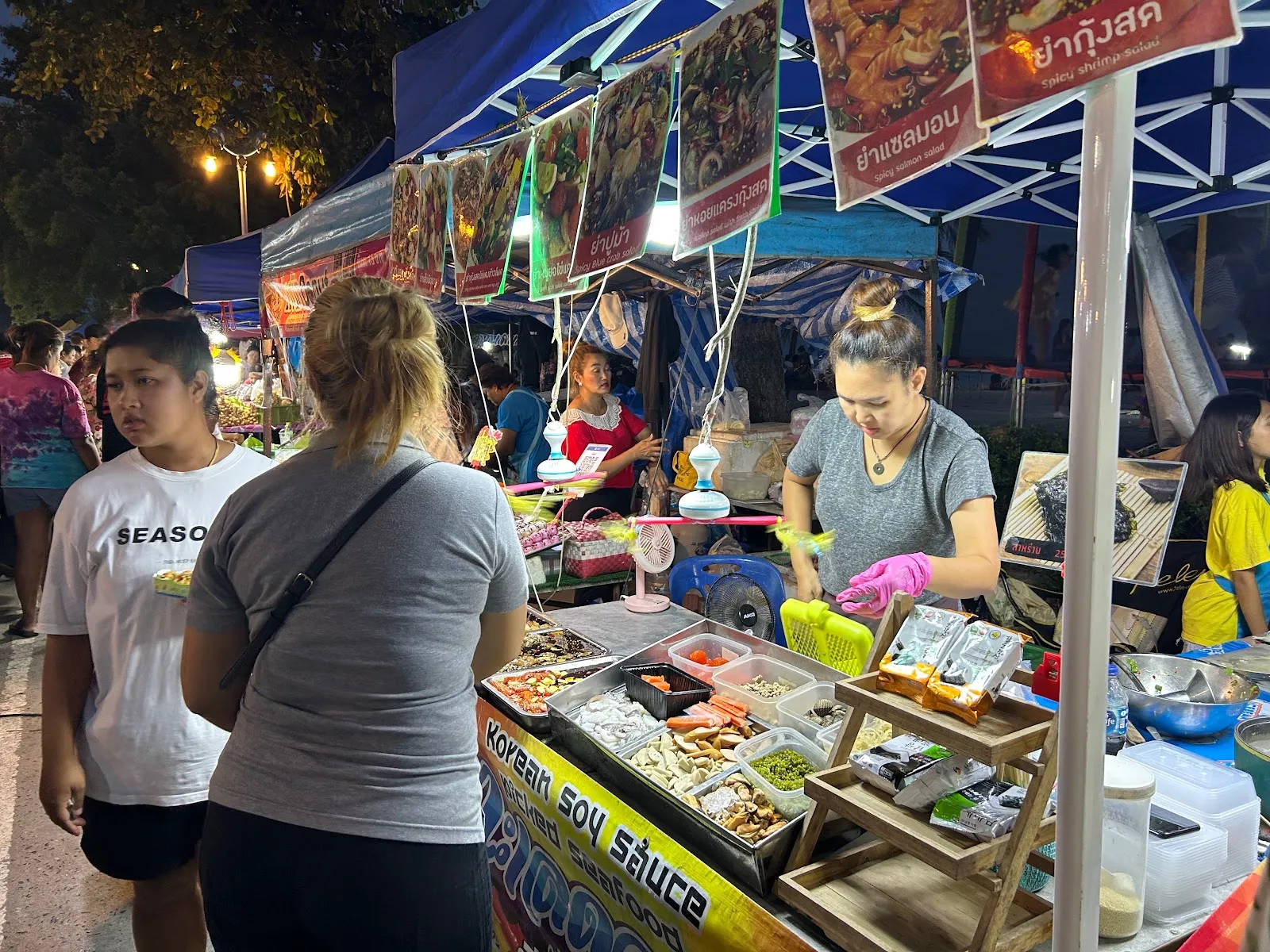 Saturday Walking Street Market - Image 5